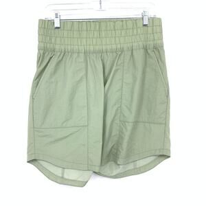 Columbia Boundless Trek Active Shorts Womens Size Medium Light Green 7" Inseam